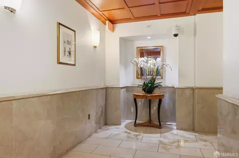 Entry Way - 1483 Sutter St #405, San Francisco, CA 94109 photo 1 of 3