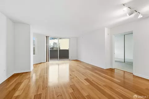 Living - 1483 Sutter St #405, San Francisco, CA 94109 photo 4 of 8