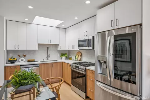 271 Prague St, San Francisco, CA 94112 photo 10
