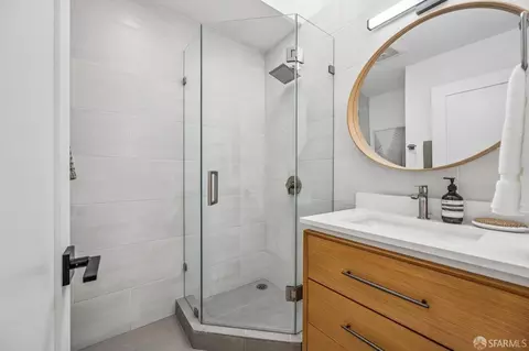 271 Prague St, San Francisco, CA 94112 photo 20