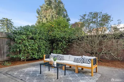 Exterior - 2522 Chestnut St, San Francisco, CA 94123 photo 3 of 3