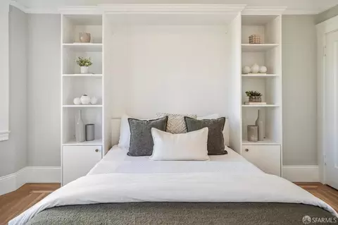 Bedroom - 2522 Chestnut St, San Francisco, CA 94123 photo 4 of 4