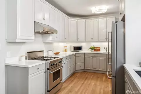 Kitchen - 2522 Chestnut St, San Francisco, CA 94123 photo 3 of 7