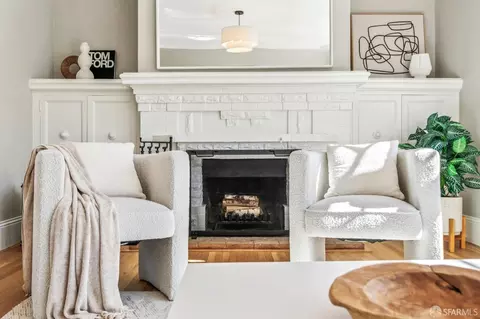 Living - 2522 Chestnut St, San Francisco, CA 94123 photo 3 of 4