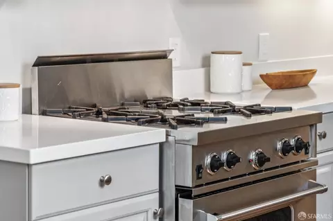 Kitchen - 2522 Chestnut St, San Francisco, CA 94123 photo 5 of 7