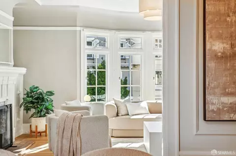 Living - 2522 Chestnut St, San Francisco, CA 94123 photo 4 of 4