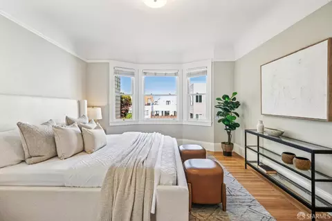 Bedroom - 2522 Chestnut St, San Francisco, CA 94123 photo 1 of 4