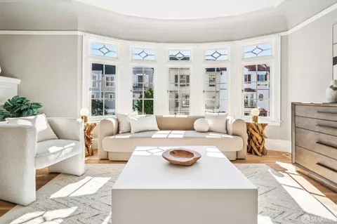 Living - 2522 Chestnut St, San Francisco, CA 94123 photo 1 of 4