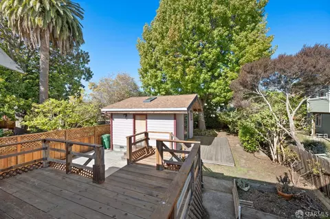 Exterior - 1611 Blake St, Berkeley, CA 94703 photo 4 of 9