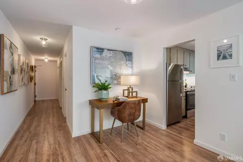 Entry Way - 3044 Franklin St #102, San Francisco, CA 94123 photo 1 of 3