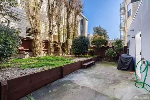 Exterior - 3044 Franklin St #102, San Francisco, CA 94123 photo 1 of 9