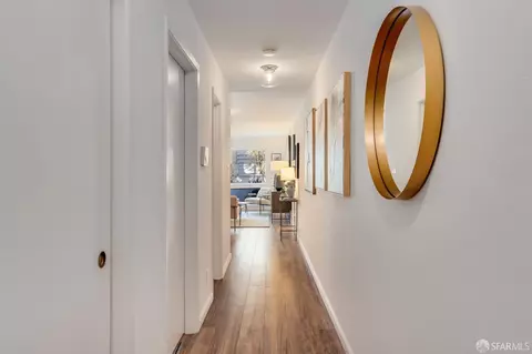 Entry Way - 3044 Franklin St #102, San Francisco, CA 94123 photo 3 of 3