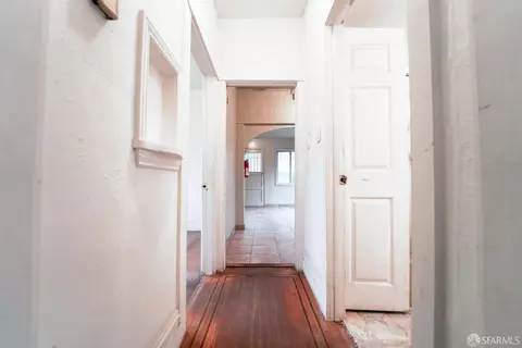 Entry Way - 153 Madrid St, San Francisco, CA 94112 photo 3 of 3