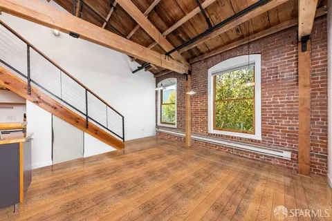 720 York St #209, San Francisco, CA 94110