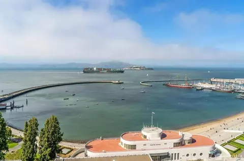 1000 N Point St #1403, San Francisco, CA 94109