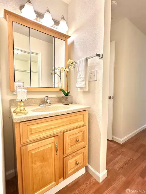 Bath - 2340 Sequoia Dr, Antioch, CA 94509 photo 3 of 4