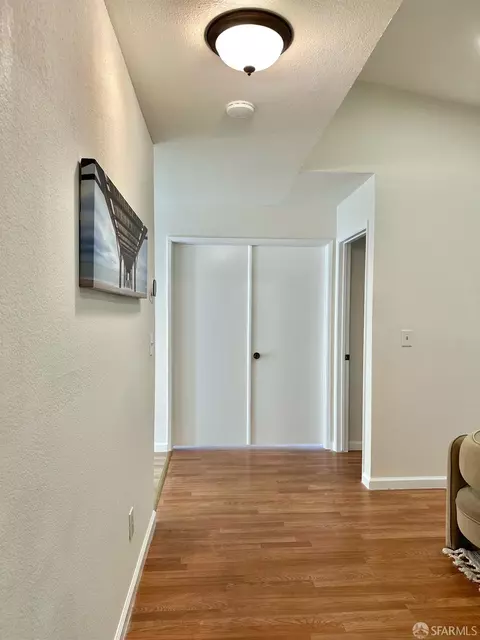 Entry Way - 2340 Sequoia Dr, Antioch, CA 94509 photo 3 of 5