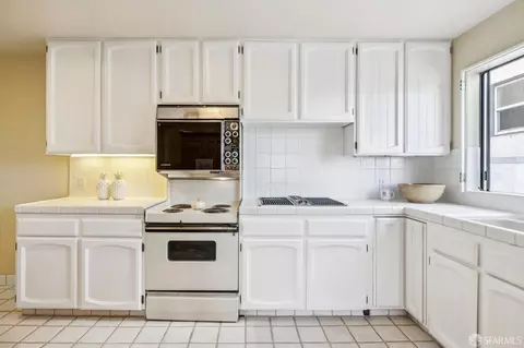 2266 9th Ave, San Francisco, CA 94116 photo 18