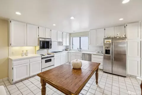 2266 9th Ave, San Francisco, CA 94116 photo 17