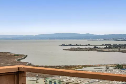 View/Area - 51 Kiska Rd, San Francisco, CA 94124 photo 4 of 7