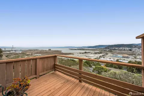 View/Area - 51 Kiska Rd, San Francisco, CA 94124 photo 2 of 7