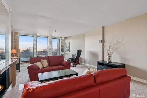 Living - 2295 Vallejo St #312, San Francisco, CA 94123 photo 2 of 5