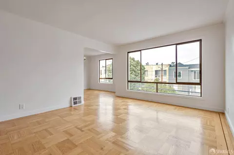Living - 891 45th Ave, San Francisco, CA 94121 photo 2 of 5
