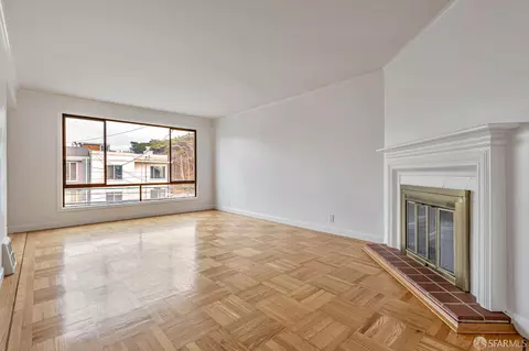 Living - 891 45th Ave, San Francisco, CA 94121 photo 1 of 5