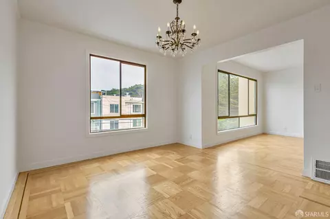 Living - 891 45th Ave, San Francisco, CA 94121 photo 4 of 5