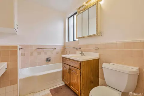 Bath - 891 45th Ave, San Francisco, CA 94121 photo 1 of 4