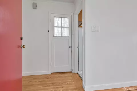 Entry Way - 891 45th Ave, San Francisco, CA 94121 photo 4 of 4