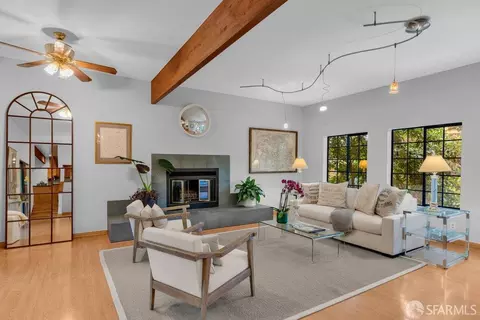 1647 Trestle Glen Rd, Oakland, CA 94610