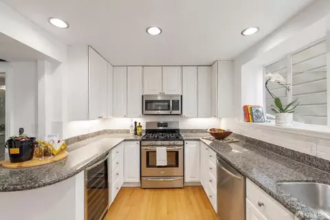 Kitchen - 2017 Green St, San Francisco, CA 94123 photo 1 of 1