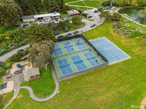 66 Williams Ave, San Francisco, CA 94124 photo 22