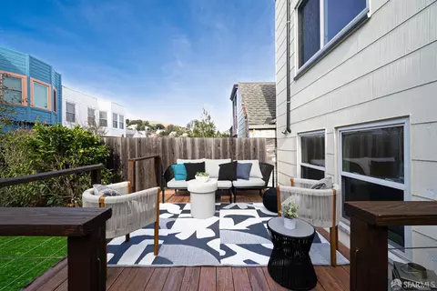 Exterior - 62 Bronte St, San Francisco, CA 94110 photo 2 of 6