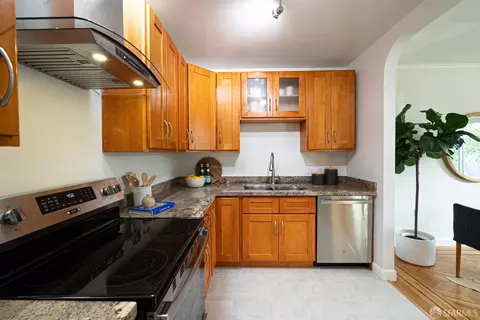Kitchen - 62 Bronte St, San Francisco, CA 94110 photo 2 of 2