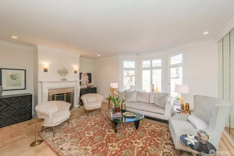 1183 Chestnut St, San Francisco, CA 94109 photo 3