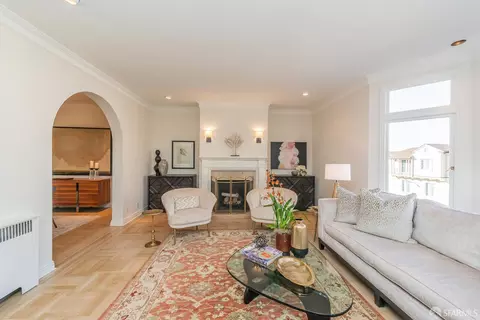 1183 Chestnut St, San Francisco, CA 94109 photo 2