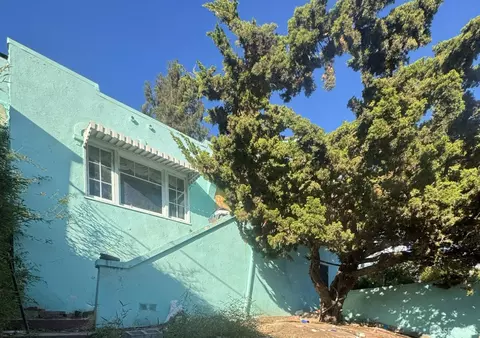 8336 Ney Ave, Oakland, CA 94605