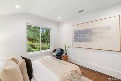 Bedroom - 3983 19th St, San Francisco, CA 94114 photo 9 of 9