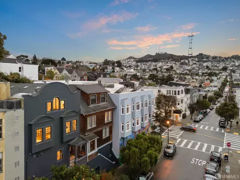 View/Area - 3983 19th St, San Francisco, CA 94114 photo 1 of 3