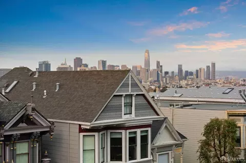 Exterior - 3983 19th St, San Francisco, CA 94114 photo 4 of 5