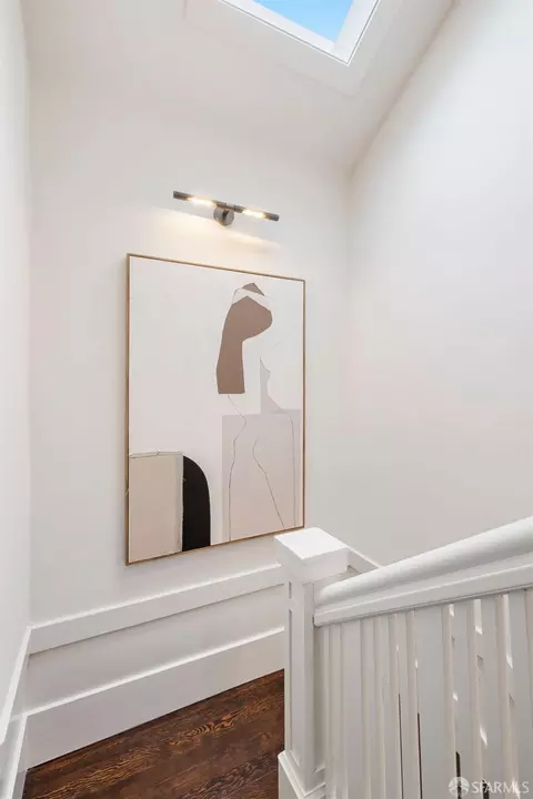 Entry Way - 3983 19th St, San Francisco, CA 94114 photo 4 of 5