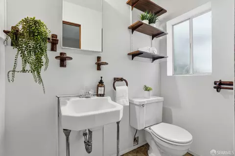 Bath - 54 Norton St, San Francisco, CA 94112 photo 4 of 5