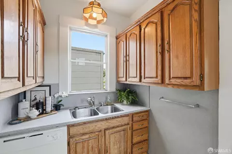 Kitchen - 54 Norton St, San Francisco, CA 94112 photo 1 of 2