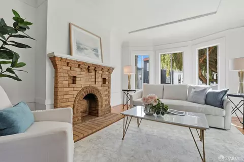 Living - 54 Norton St, San Francisco, CA 94112 photo 2 of 9