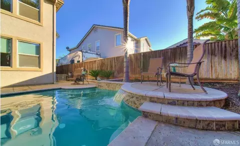 716 Seminole Ct, Discovery Bay, CA 94505