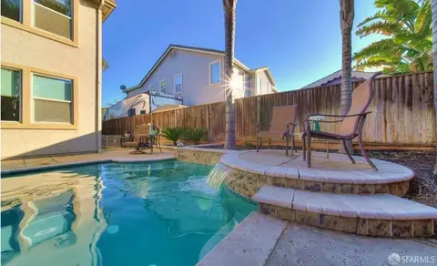 716 Seminole Ct, Discovery Bay, CA 94505