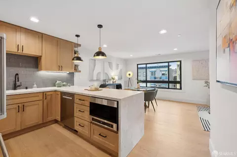 1371 Broadway St, San Francisco, CA 94109