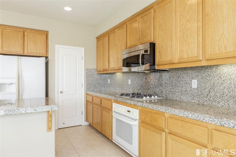 2843 Olivewood Ln, Vallejo, CA 94591 photo 8